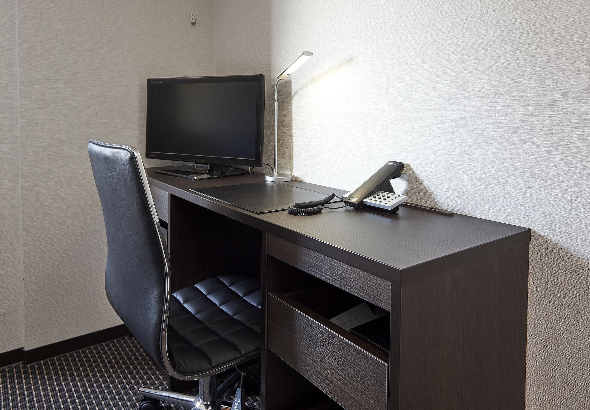 Hotel Consort Shin-Osaka Zewnętrze zdjęcie