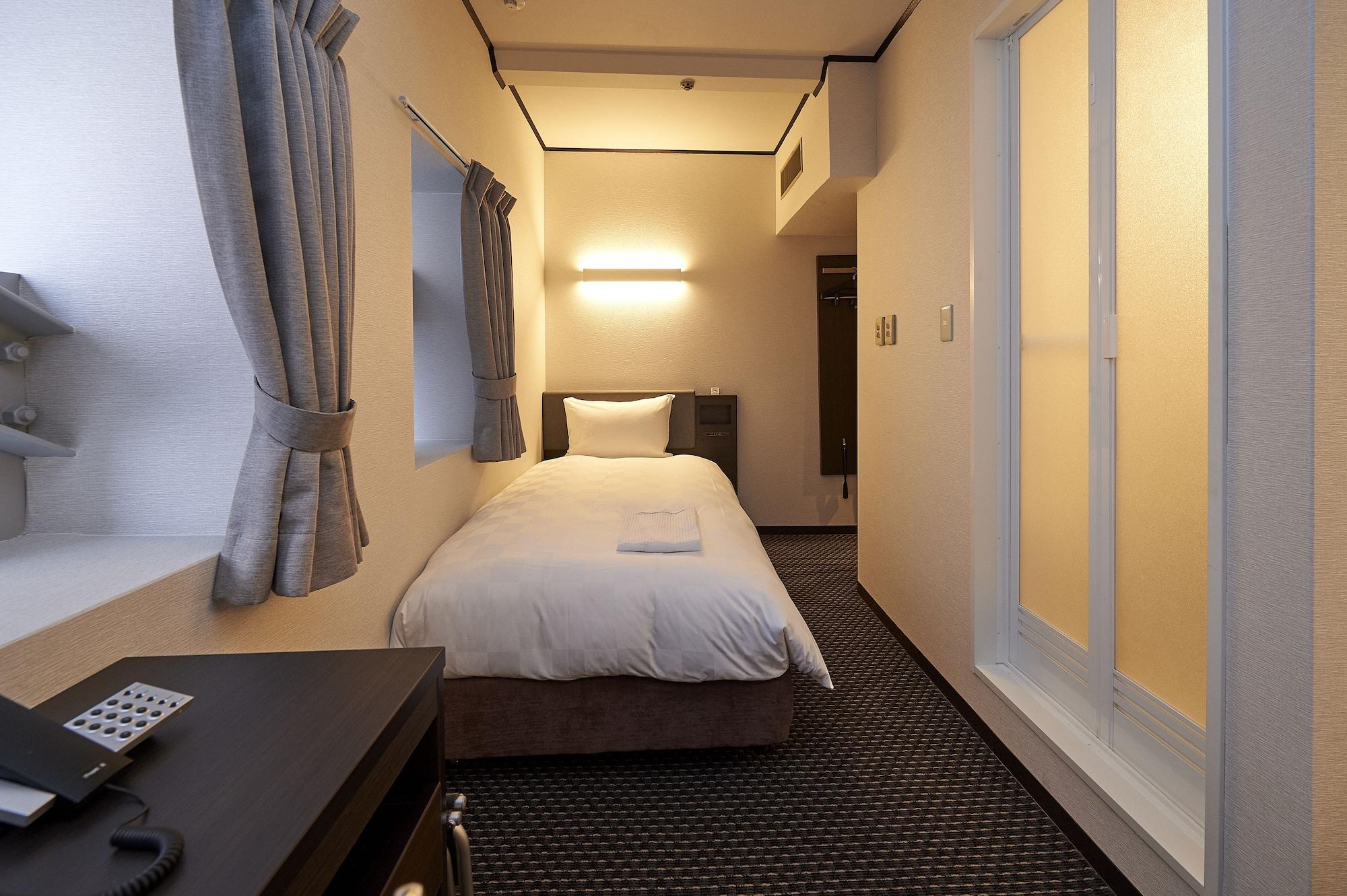 Hotel Consort Shin-Osaka Zewnętrze zdjęcie